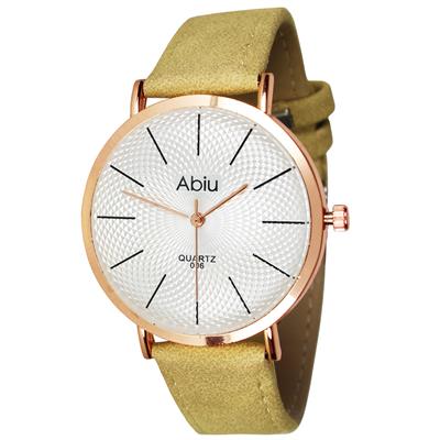 ساعت مچی عقربه ای زنانه آبی یو مدل p5 4