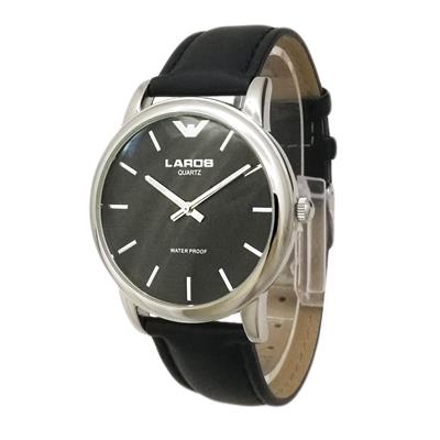 ساعت مچی عقربه ای مردانه لاروس مدل0916 79937 s به همراه دستمال مخصوص برند کلین واچ