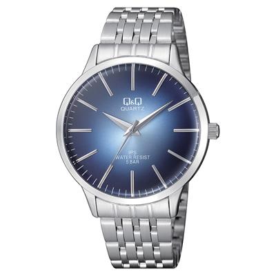 ساعت مچی عقربه ای مردانه کیو اند کیو مدلqz16j212y به همراه دستمال مخصوص برند کلین واچ