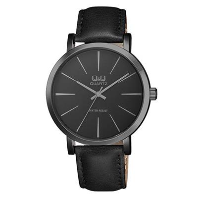 ساعت مچی عقربه ای مردانه کیو اند کیو مدل q892j532y به همراه دستمال مخصوص برند کلین واچ