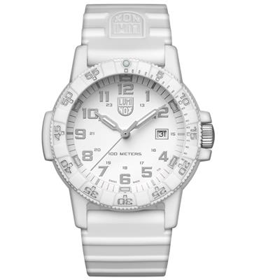 ساعت مچی عقربه ای مردانه لومینوکس مدل xs0327wo