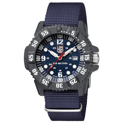 ساعت مچی عقربه ای مردانه لومینوکس مدل xs3803