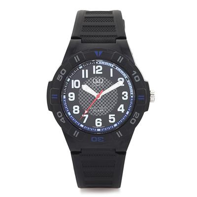 ساعت مچی عقربه ای مردانه کیو اند کیو مدل gw36j003y به همراه دستمال مخصوص برند کلین واچ