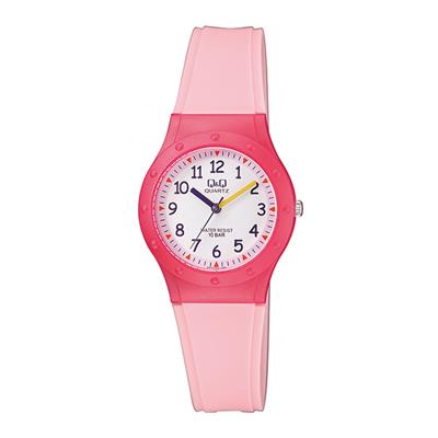 ساعت مچی عقربه ای دخترانه کیو اند کیو مدل vr75j004y به همراه دستمال مخصوص برند کلین واچ