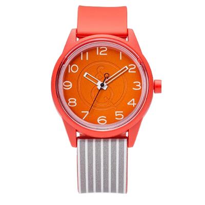 ساعت مچی عقربهای کیو اند کیو مدل سولار rp00j049y به همراه دستمال مخصوص برند کلین واچ