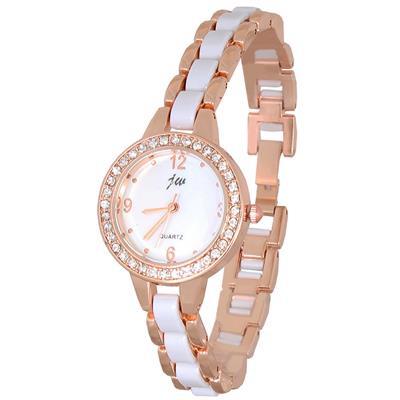 ساعت مچی عقربه ای زنانه جی دبلیو مدل 7672